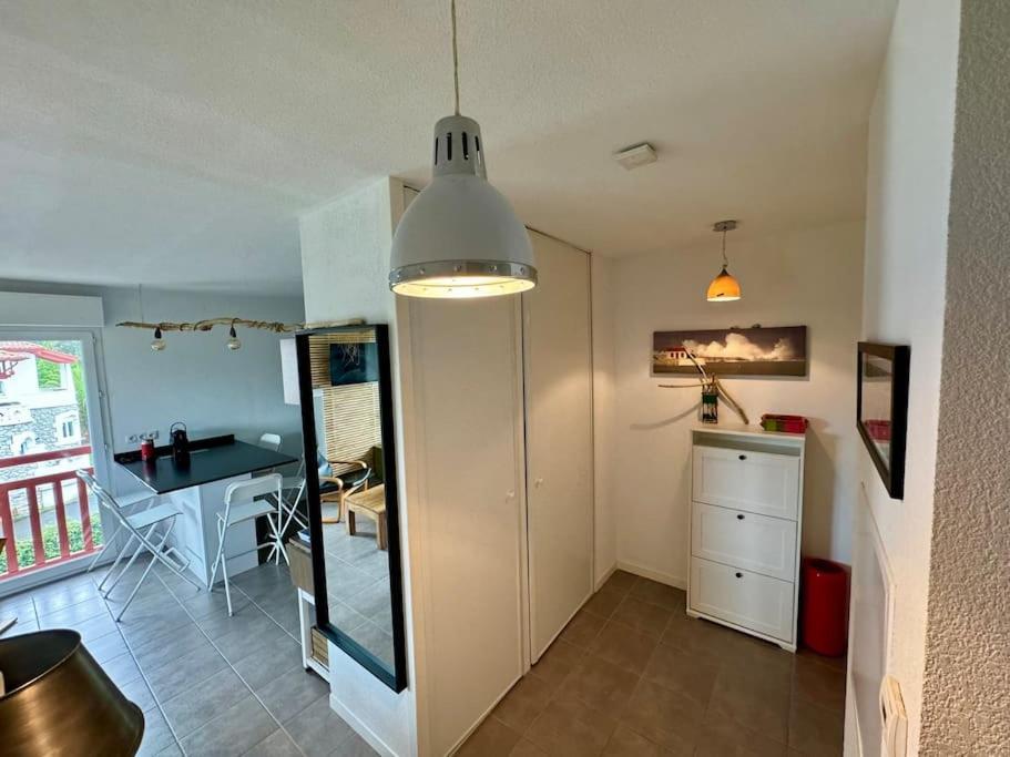 Grand Appartement - Piscine - Plage- Terrasse サン＝ジャン＝ド＝リュズ エクステリア 写真